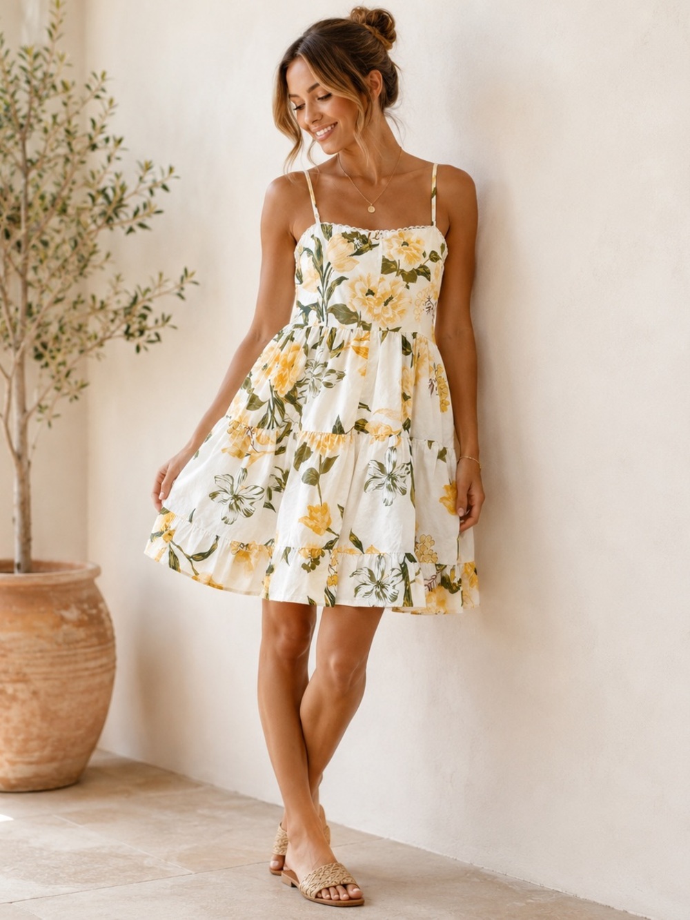 BB Dakota Steve Madden Floral Mini Dress Size 4 White Yellow Cotton Tiered